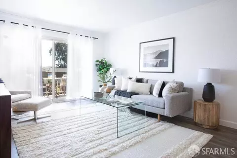 77 Fairmount Ave #210, Oakland, CA 94611