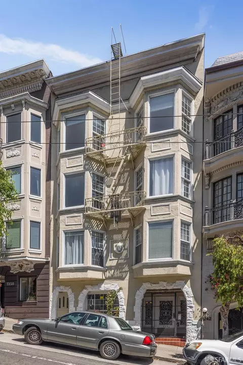 1246 Sacramento St, San Francisco, CA 94108