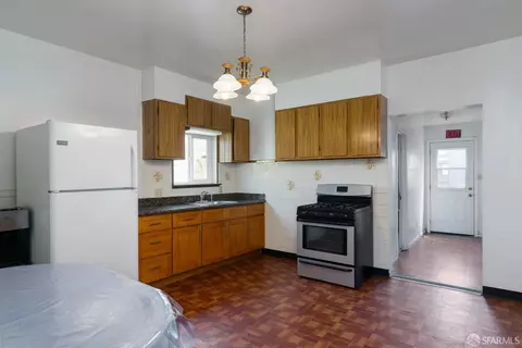 825 Huron Ave, San Francisco, CA 94112 photo 13