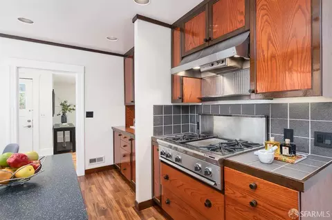 366 Staples Ave, San Francisco, CA 94112 photo 10