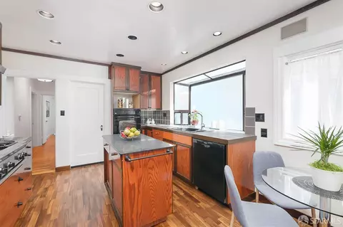 366 Staples Ave, San Francisco, CA 94112 photo 11