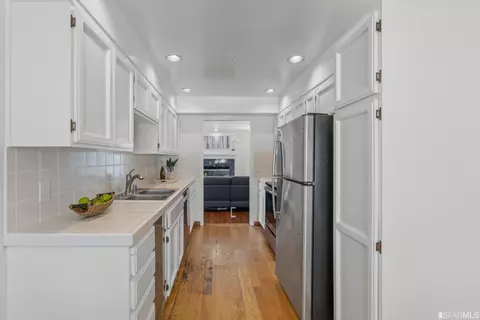 75 S Magnolia Ave #1, Millbrae, CA 94030 photo 11