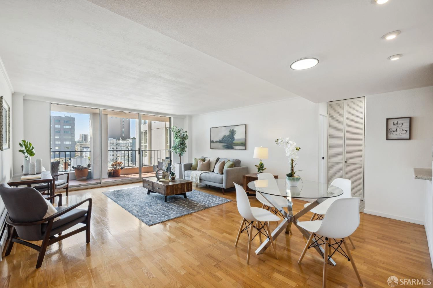 2040 Franklin St Unit 1005