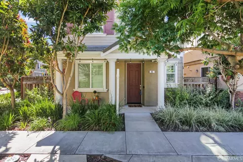 90 Middleton Pl, Hayward, CA 94544