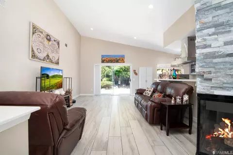 821 Calvert Ave, Lompoc, CA 93436 photo 3