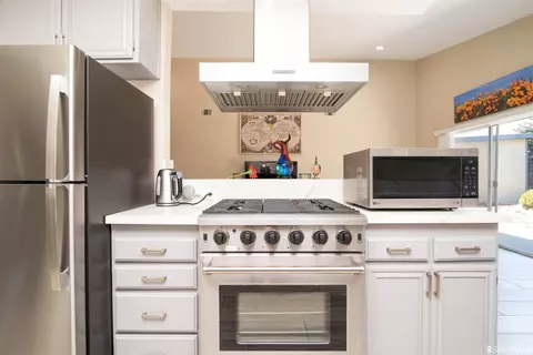 821 Calvert Ave, Lompoc, CA 93436 photo 9