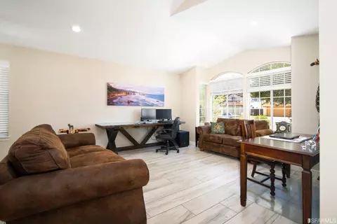 821 Calvert Ave, Lompoc, CA 93436 photo 5