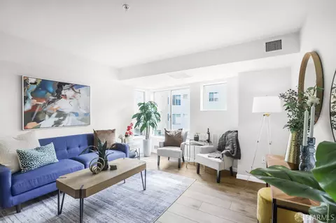 135 Valencia St #A204, San Francisco, CA 94103