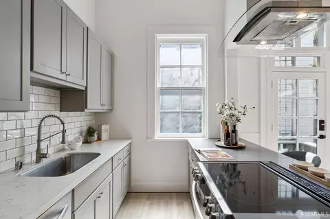 231 Olive St, San Francisco, CA 94109 photo 18