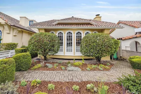 1831 16th Ave, San Francisco, CA 94122
