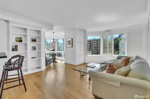 111 Chestnut St #710, San Francisco, CA 94111