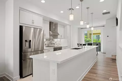 178 Uptown Cir, Oakland, CA 94607