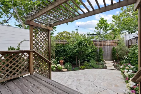 3032 Baker St, San Francisco, CA 94123 photo 48
