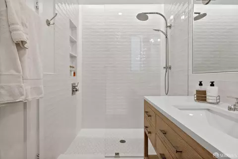 3032 Baker St, San Francisco, CA 94123 photo 40