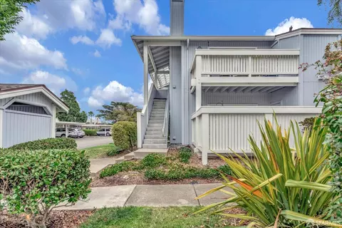 58 Schooner Ct, Richmond, CA 94804