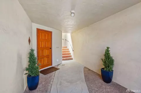 183 Meadowbrook Dr, San Francisco, CA 94132 photo 2