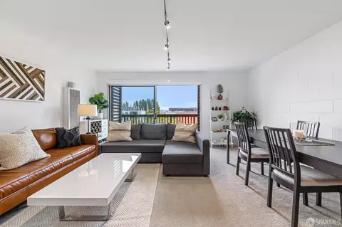 65 Western Shore Ln #6, San Francisco, CA 94115