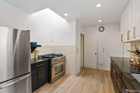 3915 Cesar Chavez St, San Francisco, CA 94131 photo 14