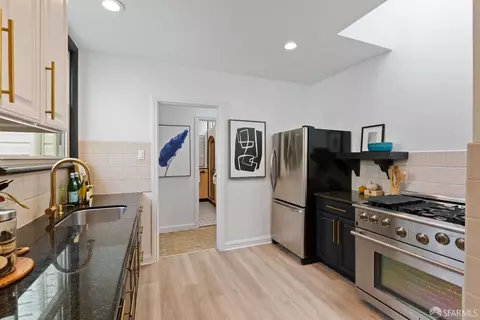 3915 Cesar Chavez St, San Francisco, CA 94131 photo 15
