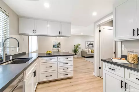 820 Scott Blvd, Santa Clara, CA 95050