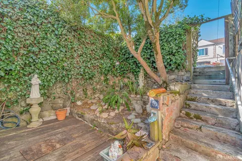 747 Peru Ave, San Francisco, CA 94112