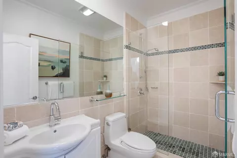 640 Davis St #3, San Francisco, CA 94111 photo 17