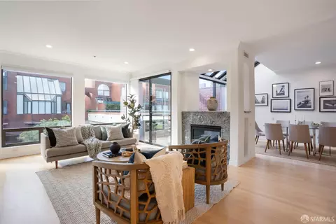 640 Davis St #3, San Francisco, CA 94111 photo 2