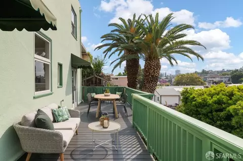 887 Walker Ave, Oakland, CA 94610