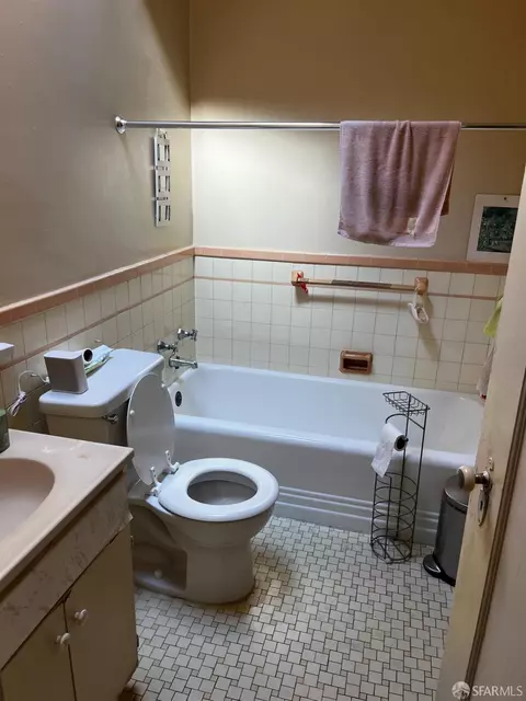 52 Leo St, San Francisco, CA 94112 photo 10