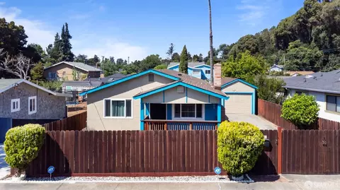 3969 Delmont Ave, Oakland, CA 94605