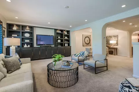2406 Larkin St, San Francisco, CA 94109 photo 4
