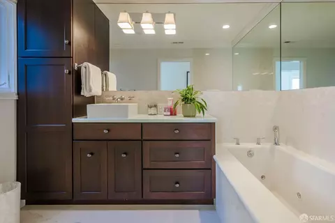 2406 Larkin St, San Francisco, CA 94109 photo 37