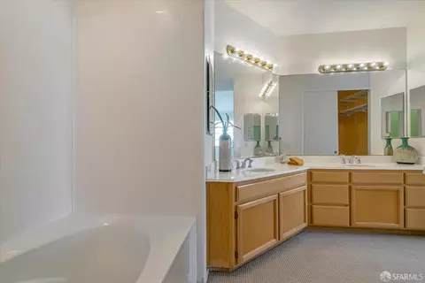 35 Outlook Cir, Pacifica, CA 94044 photo 12