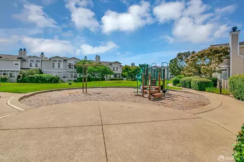 35 Outlook Cir, Pacifica, CA 94044 photo 34