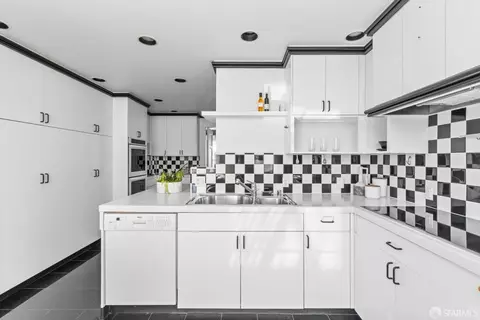 1810 Jackson St #5, San Francisco, CA 94109 photo 46