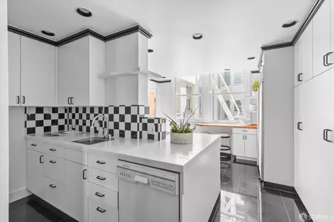 1810 Jackson St #5, San Francisco, CA 94109 photo 42