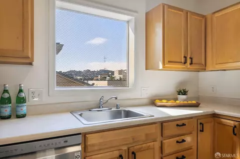 923 Central Ave, San Francisco, CA 94115 photo 10