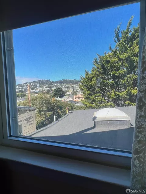133 Maynard St, San Francisco, CA 94112 photo 11