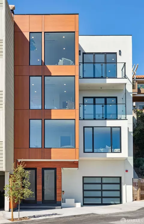 48 Saturn St, San Francisco, CA 94114