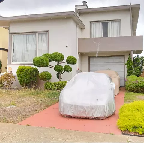 20 Parkwood Dr, Daly City, CA 94015