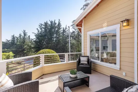 446 Sevilla Ave, El Granada, CA 94018 photo 6