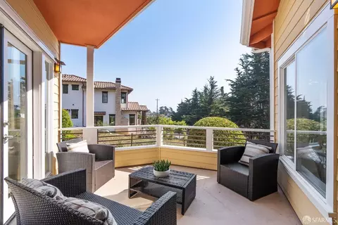 446 Sevilla Ave, El Granada, CA 94018 photo 5