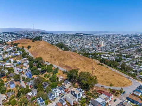 232 Holladay Ave, San Francisco, CA 94110 photo 51