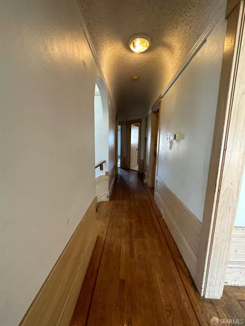 245 Goettingen St, San Francisco, CA 94134 photo 5