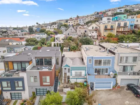 9 Naples St, San Francisco, CA 94112 photo 2
