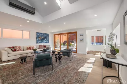 159 Bonview St, San Francisco, CA 94110 photo 4