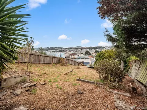 36 Farallones St, San Francisco, CA 94112 photo 10
