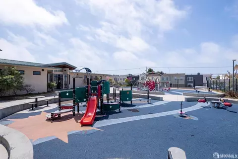 1455 32nd Ave, San Francisco, CA 94122 photo 19