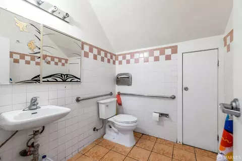 1241 Powell St, San Francisco, CA 94133 photo 6