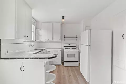 Kitchen - 1801 8th Ave, San Francisco, CA 94122 photo 4 of 7
